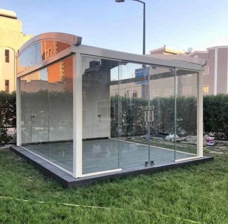 ملاحق ساندوتش بانل جدة: حلول عصرية، عزل فائق، وسرعة في الإنجاز