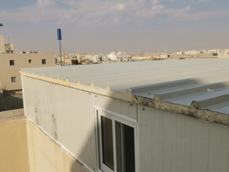 تركيب وتوريد الساندويتش بانل وبناء غرف بجدة